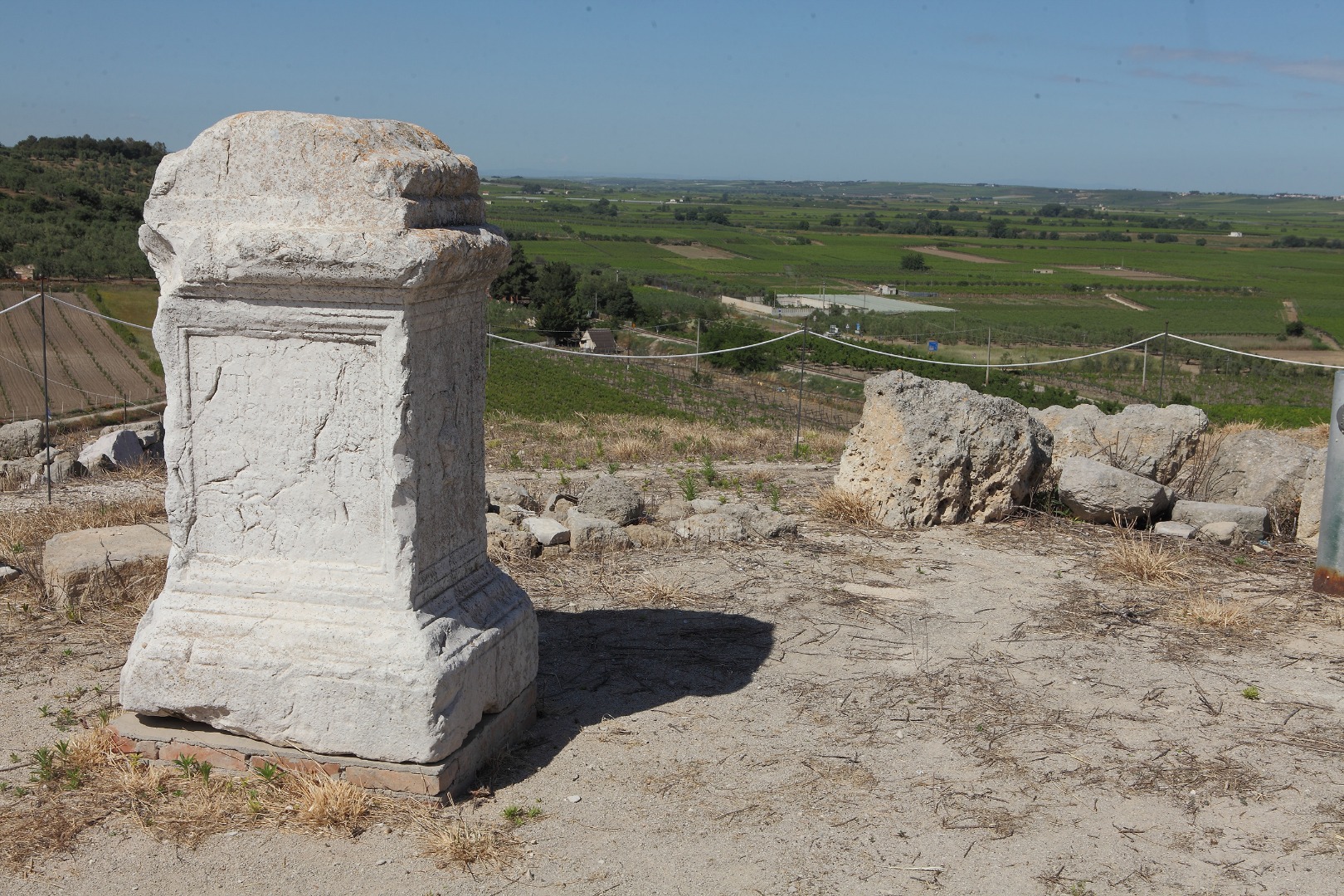 La piana della Battaglia vista dalla Cittadella
